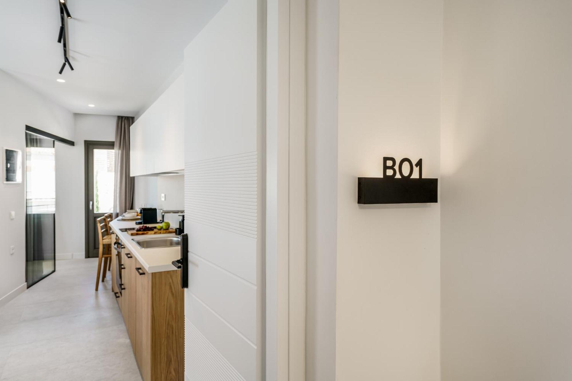 The Old Distillery - Premium Suites Rethymno  Bagian luar foto